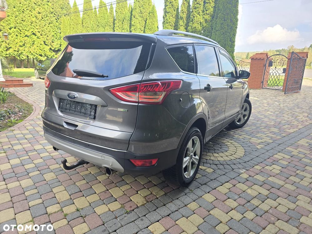 Ford Kuga 1.6 EcoBoost 4x4 Titanium - 5