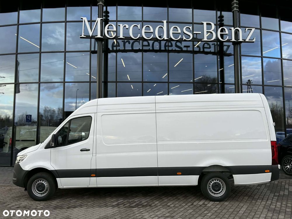 Mercedes-Benz Sprinter - 2