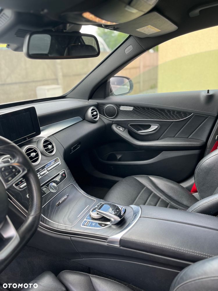 Mercedes-Benz Klasa C 450 AMG 4Matic 7G-TRONIC - 12