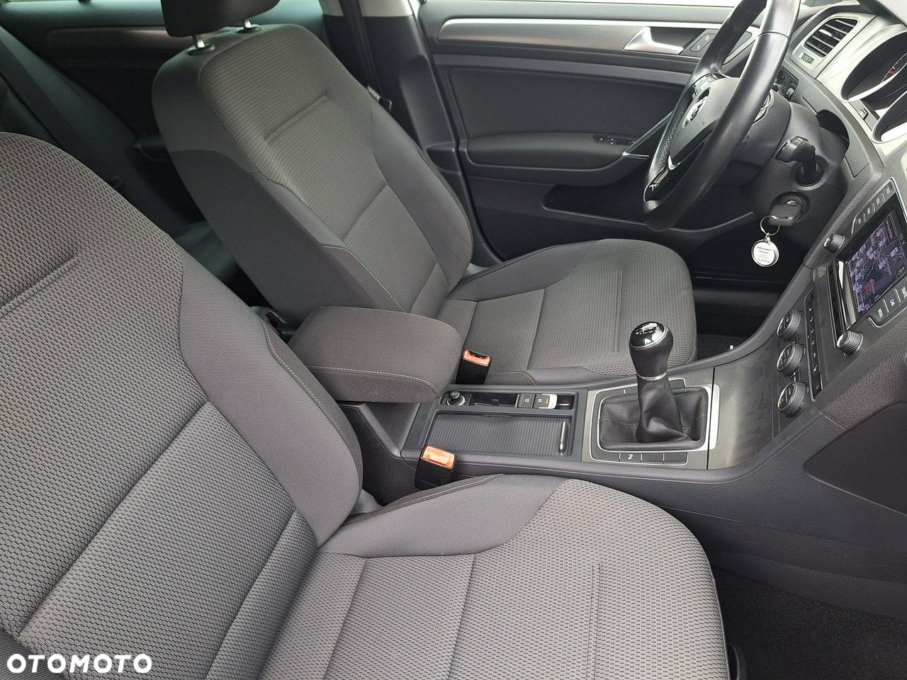 Volkswagen Golf - 13