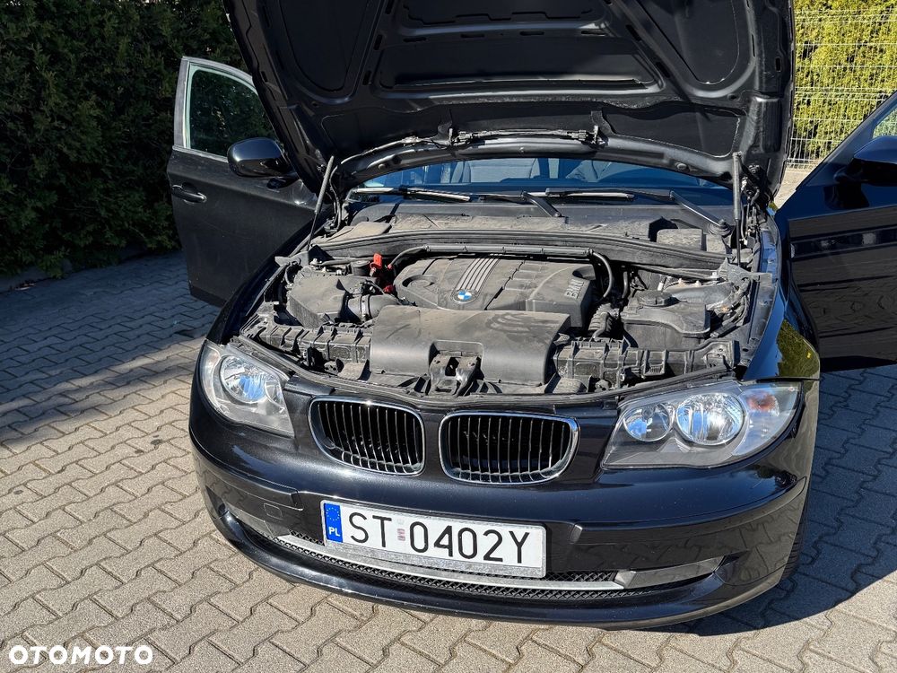 BMW Seria 1 118d DPF - 12