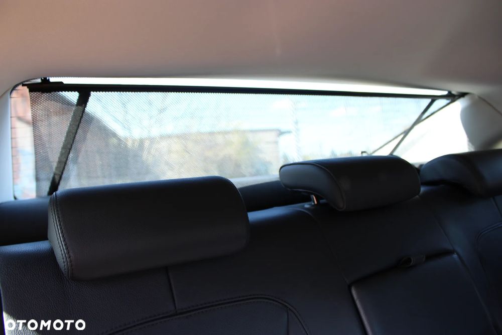 Jaguar XF 20d Prestige - 37