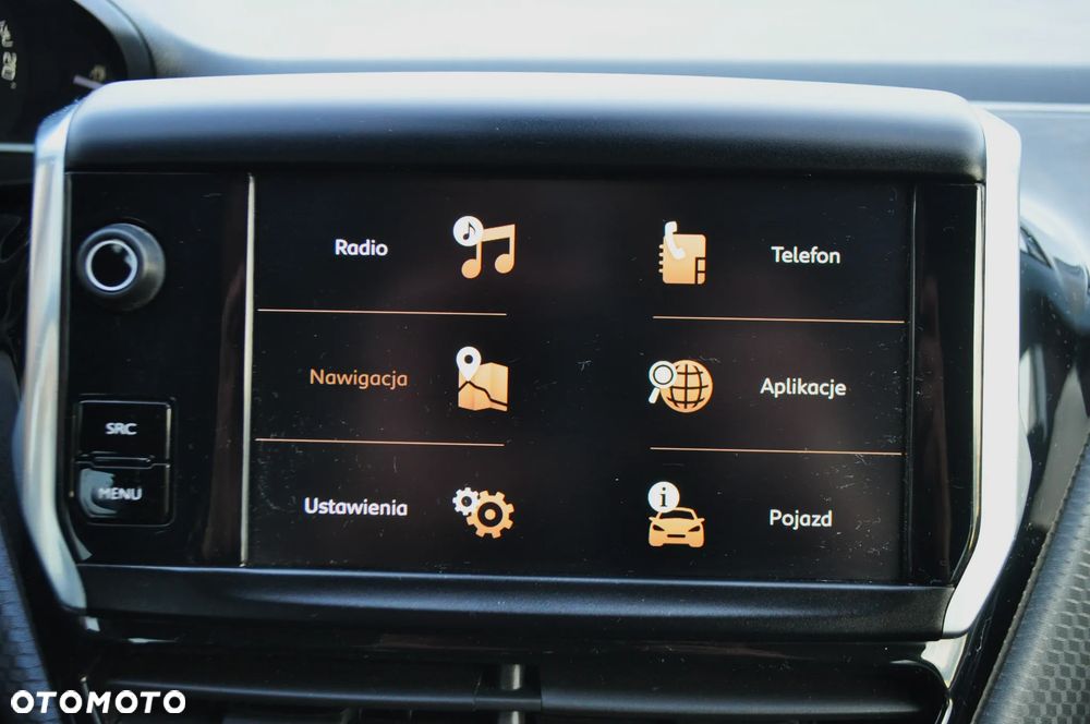 Peugeot 2008 1.2 Pure Tech Style S&S - 21