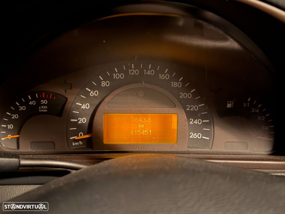 Mercedes-Benz C 220 - 22
