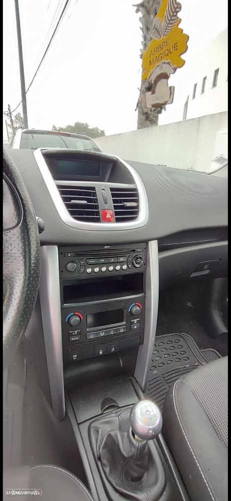 Peugeot 207 CC 1.6 HDi FAP - 4