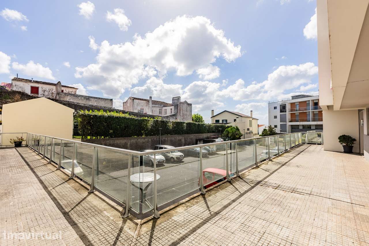 Apartamento, 3 quartos, Ponta Delgada, Santa Clara - Grande imagem: 2/14