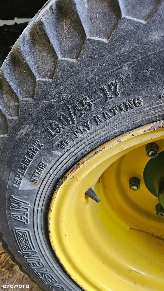 John Deere 592 864 - 23