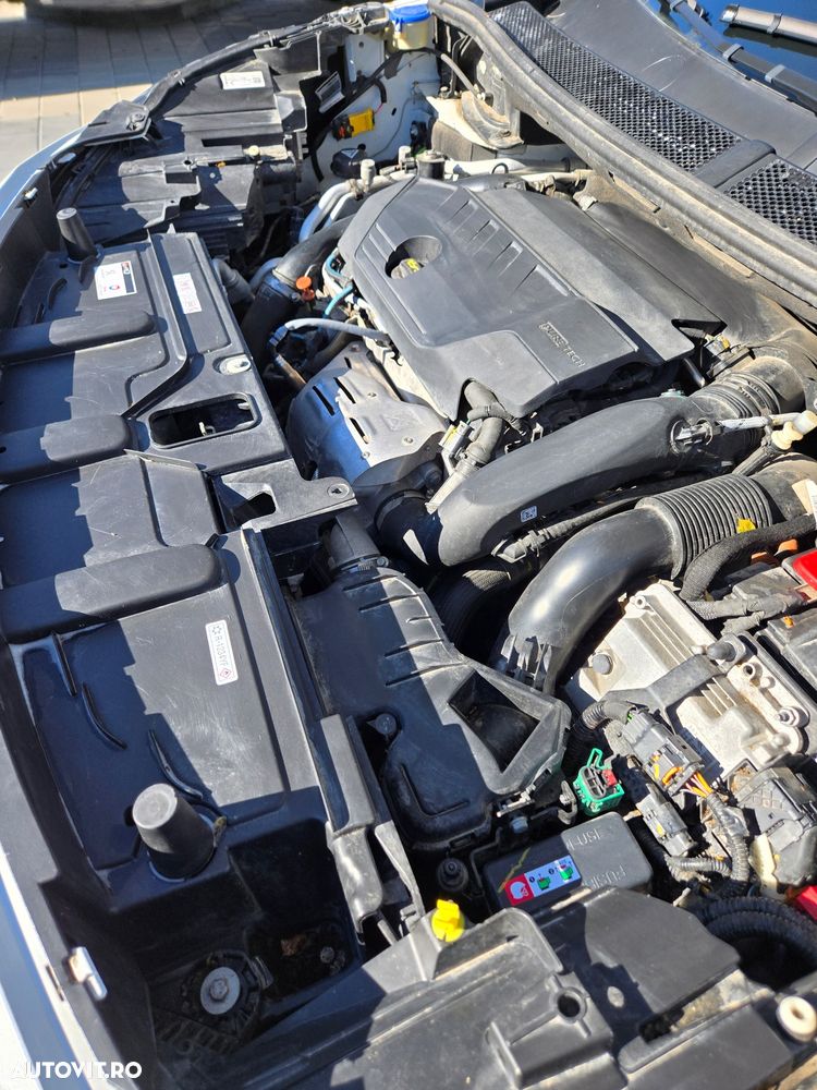 Peugeot 3008 PHEV EAT8 GT Pack - 9