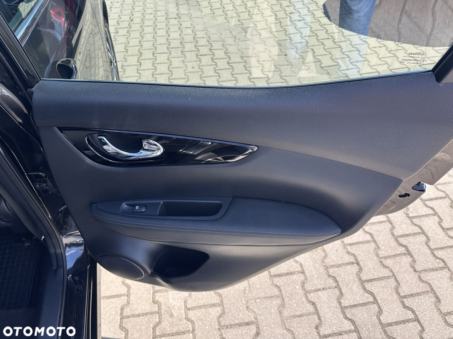 Nissan Qashqai 1.3 DIG-T N-Connecta DCT - 17
