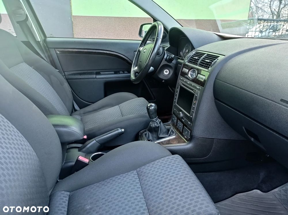 ford mondeo xenon navi alu 2,0 benzyna - 6