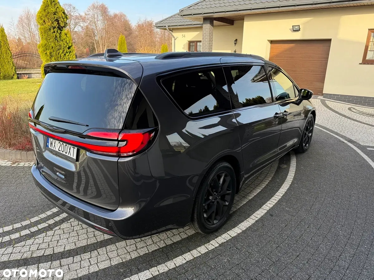 Chrysler Pacifica - 6