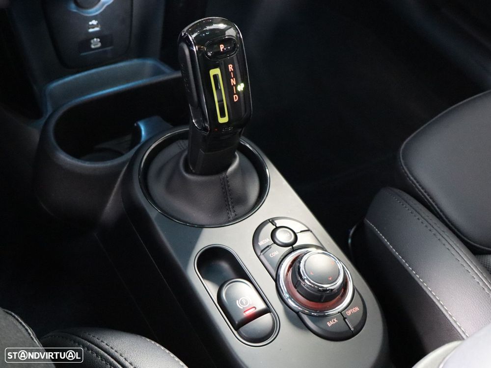 MINI 3 Portas Cooper SE - 21