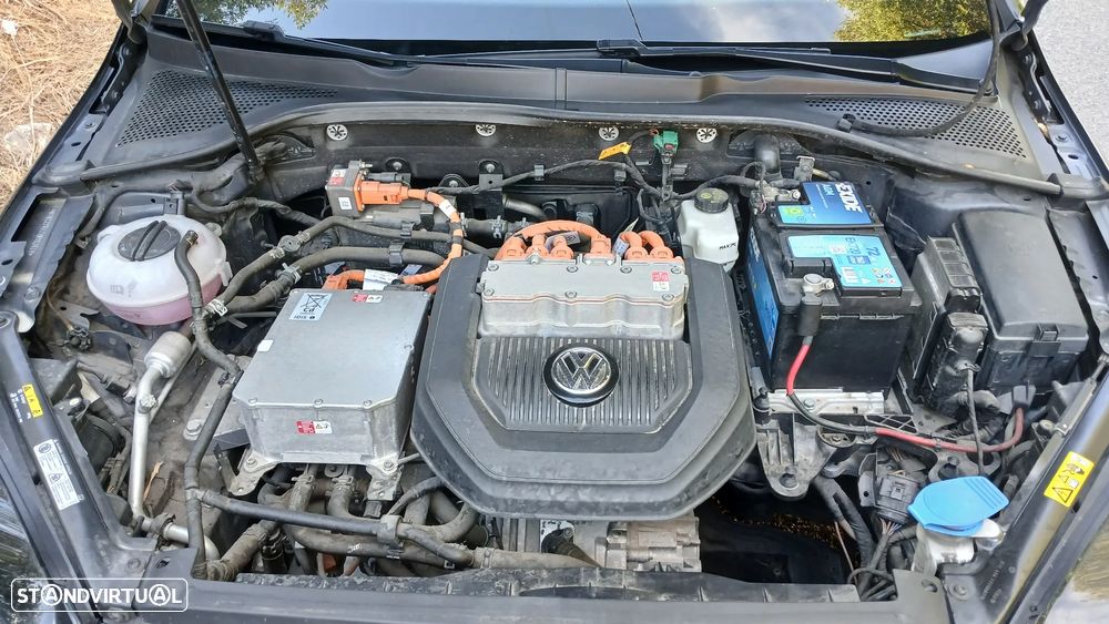 VW e-Golf AC/DC - 19