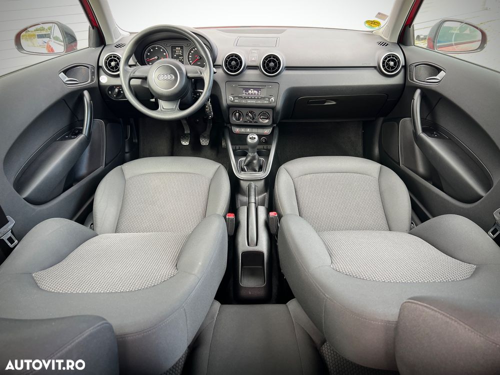 Audi A1 1.2 TFSI Sportback Attraction - 8