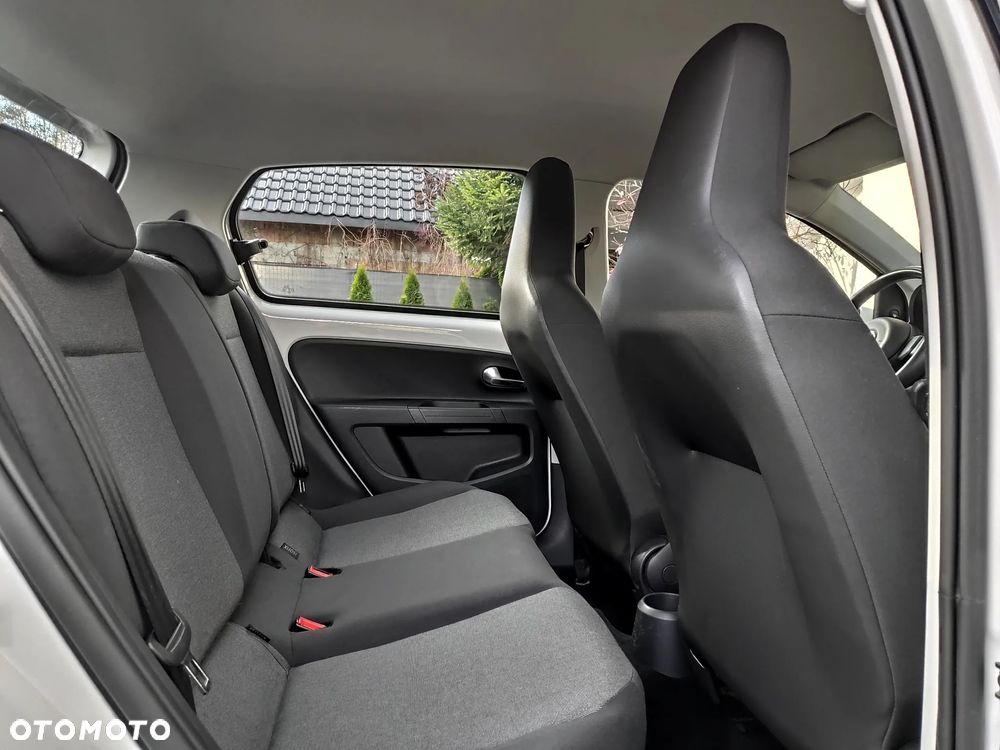 Volkswagen up! - 11