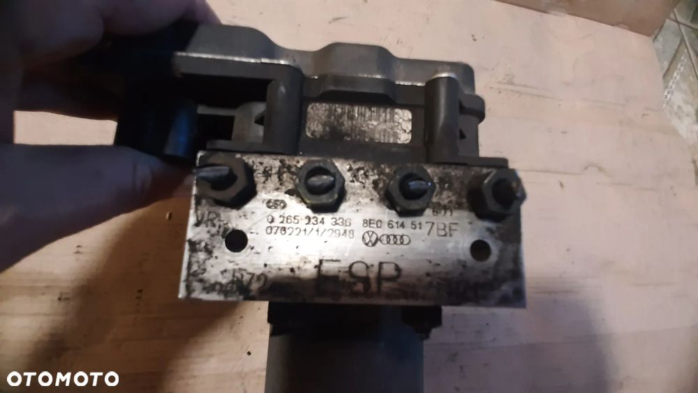 Pompa ABS AUDI A4 B7  8E0910517H 014 - 2