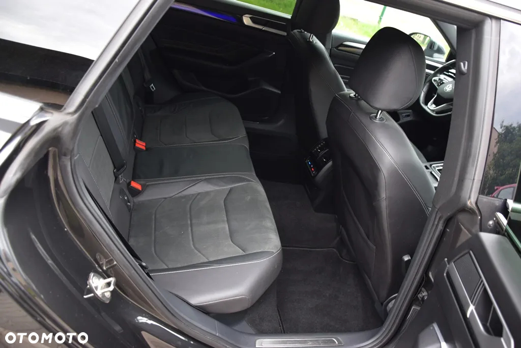 Volkswagen Arteon 2.0 TDI SCR R-Line Edition DSG - 14