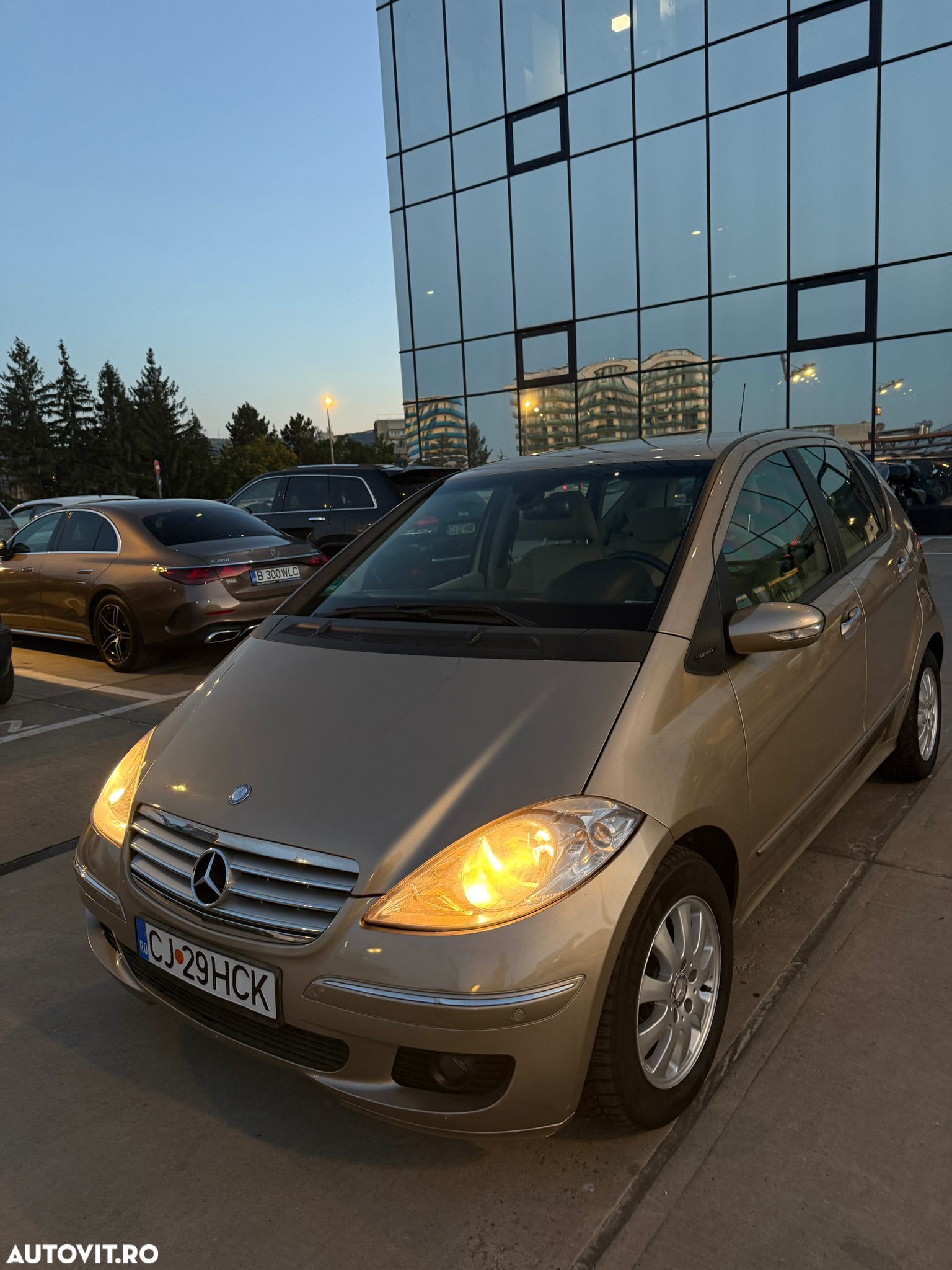 Mercedes-Benz A - 1