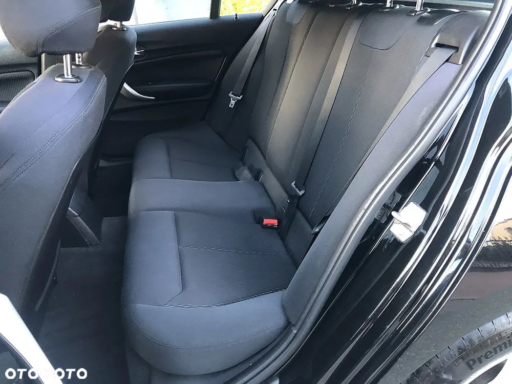 BMW Seria 1 118d DPF - 9