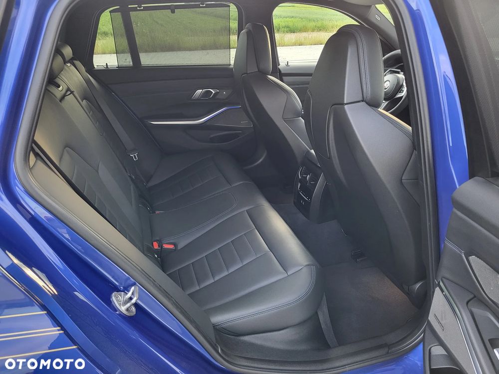 BMW Seria 3 M340d xDrive - 17