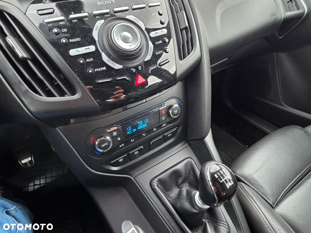 Ford Focus 2.0 EcoBoost ST mit Leder-Exclusiv-Paket - 12