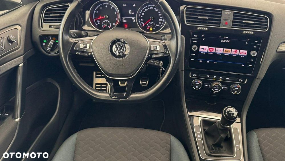 Volkswagen Golf 1.5 TSI BMT IQ Drive - 35