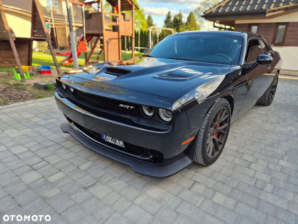 Dodge Challenger - 27