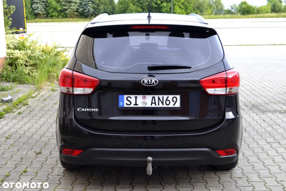 Kia Carens 1.6 GDI L - 6