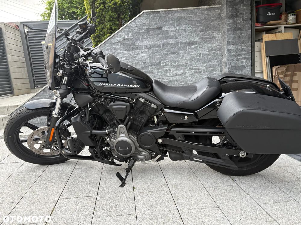 Harley-Davidson Sportster Nightster 975