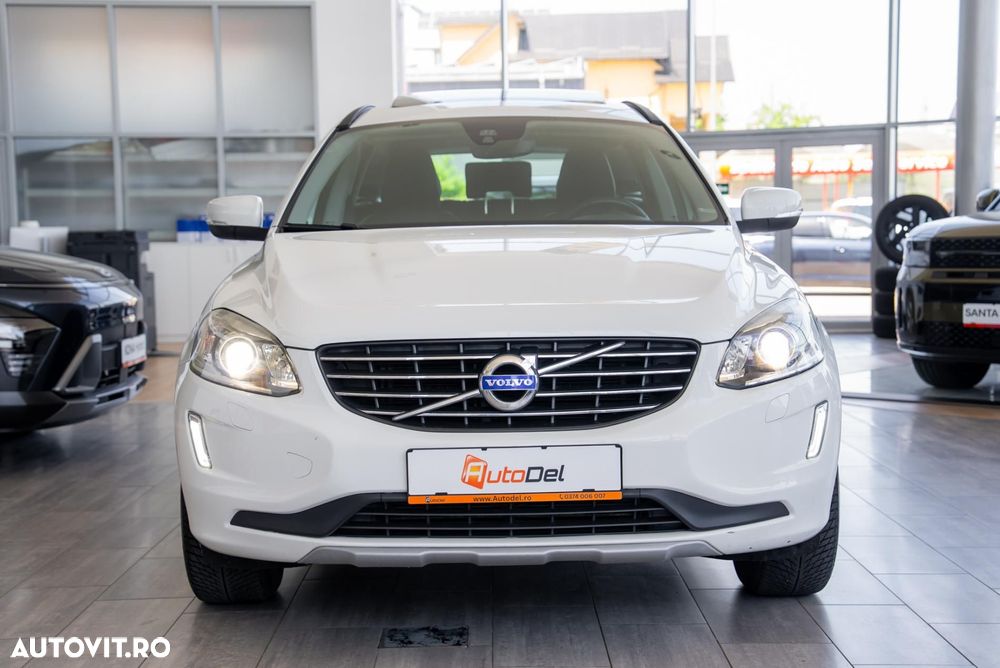 Volvo XC 60 D4 AWD Geartronic Momentum - 6