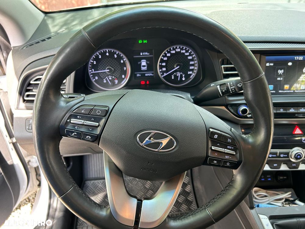 Hyundai Elantra 1.6 MPi Comfort - 7