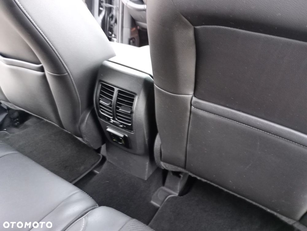 Ford Kuga 2.0 TDCi 4WD Titanium - 34