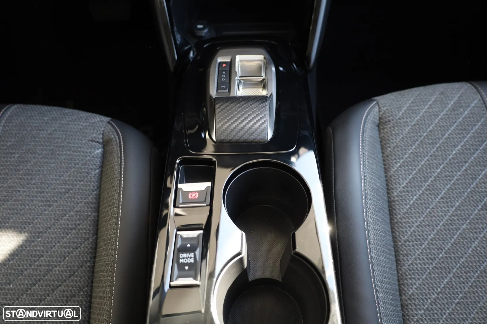 Peugeot 208 1.2 Hybrid Allure e-DCS6 - 20