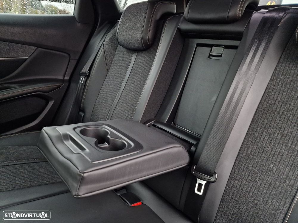 Peugeot 3008 1.6 BlueHDi GT Line Grip Control EAT6 - 15