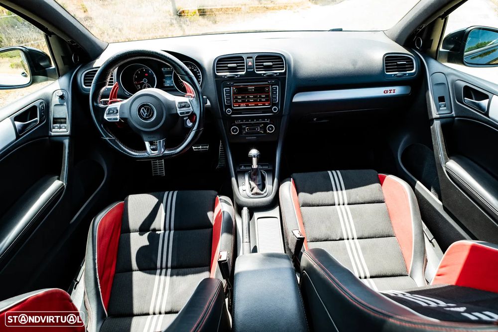 VW Golf 2.0 GTI DSG adidas - 35