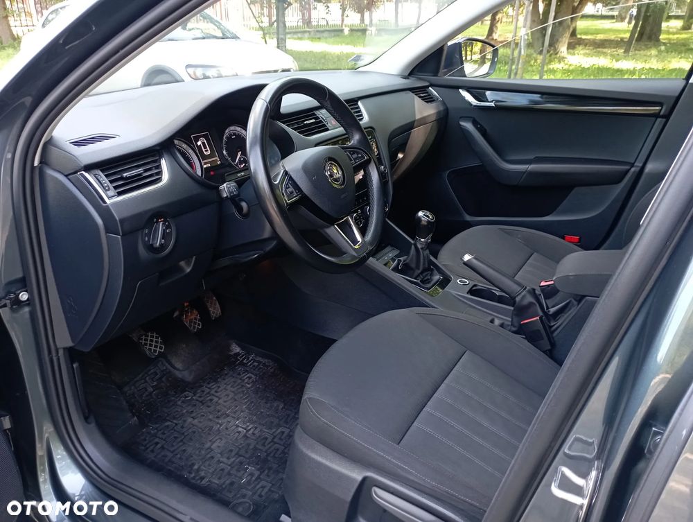 Skoda Octavia 1.6 TDI SCR Ambition - 7