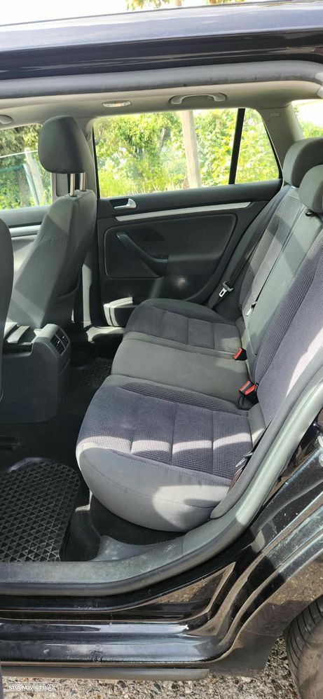 VW Golf 1.9 TDi Confortline DSG - 14