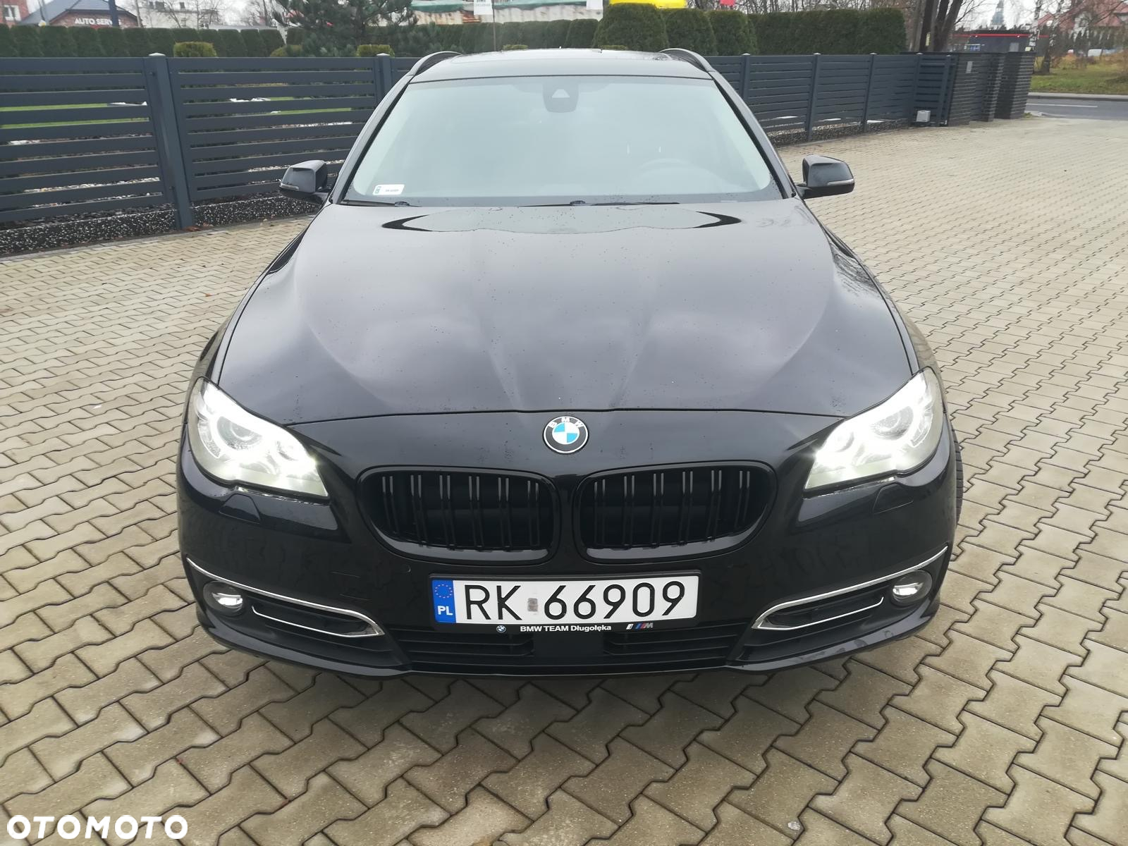 BMW Seria 5 525d xDrive Luxury Line - 2