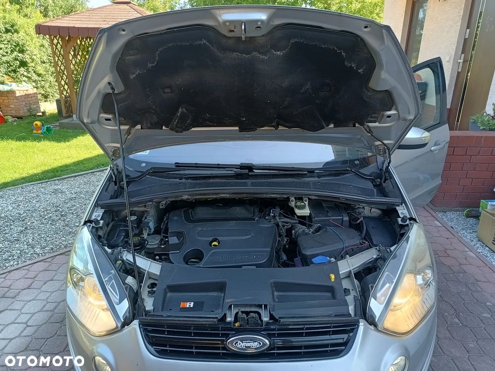 Ford S-Max - 24