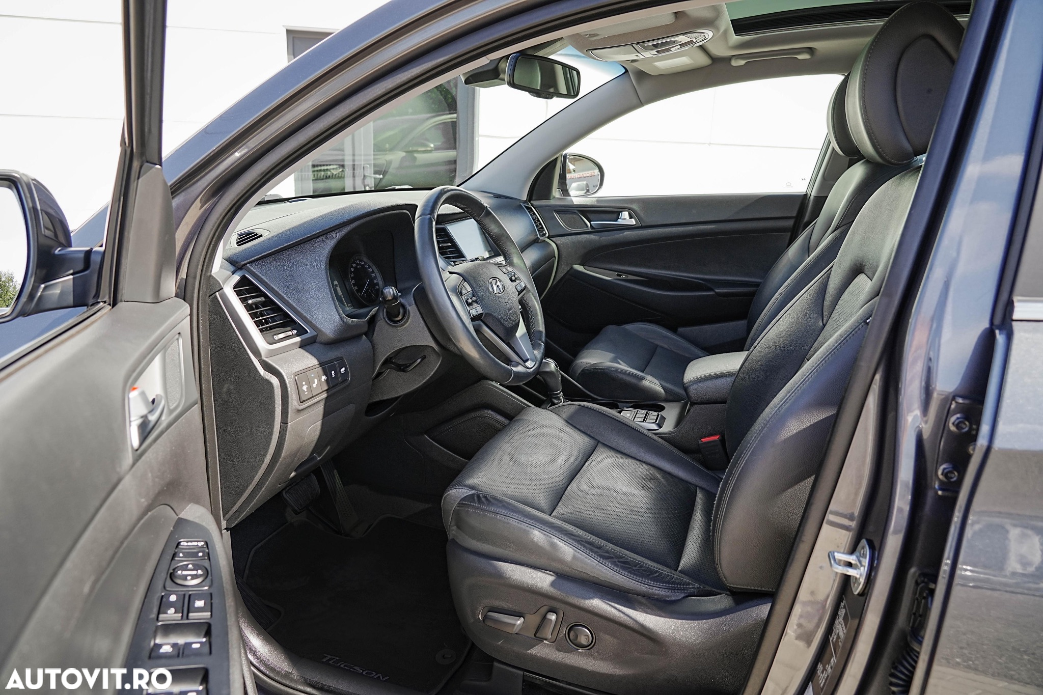 Hyundai Tucson blue 1.7 CRDi 2WD DCT Premium - 11