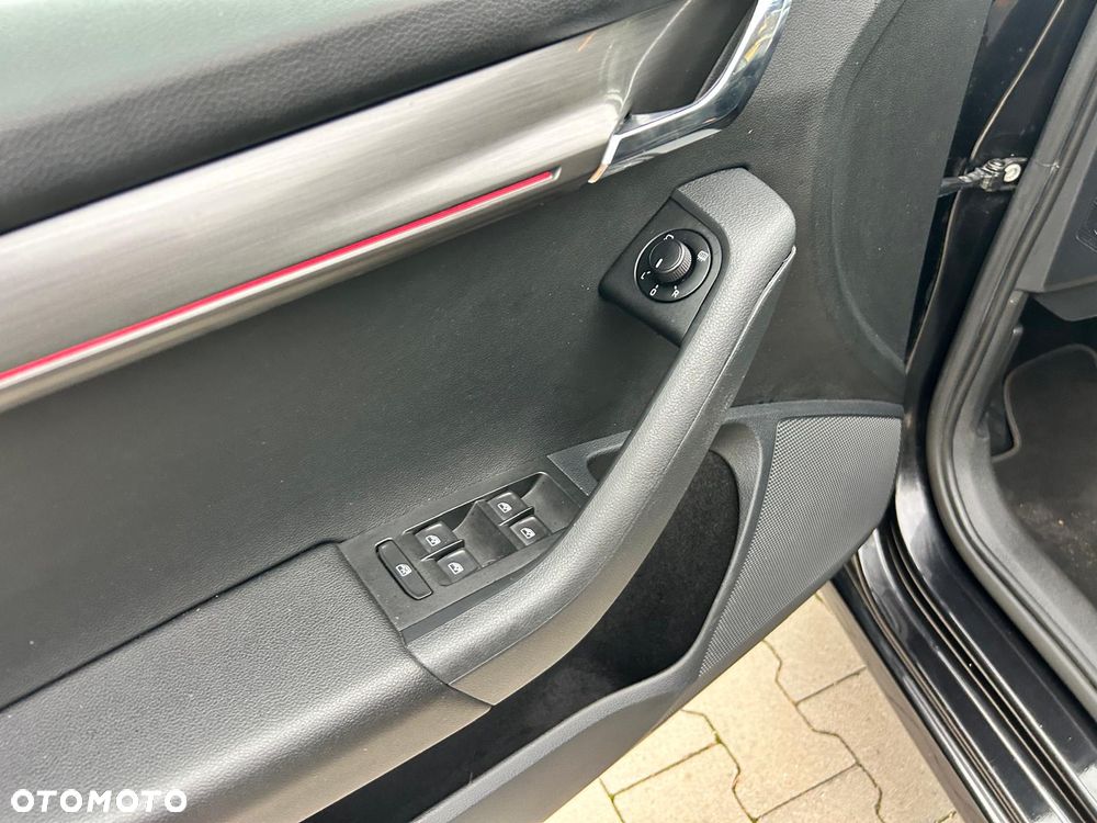 Skoda Octavia 1.5 TSI ACT Ambition DSG - 39