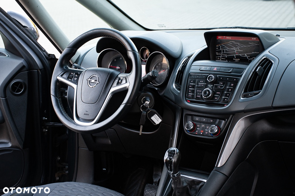Opel Zafira - 36