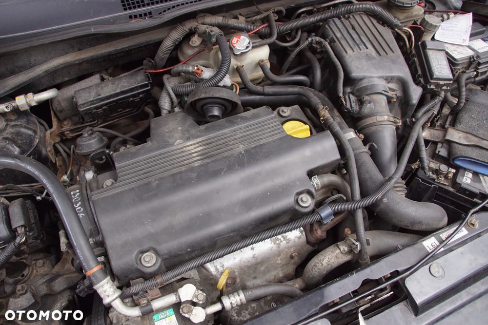 Auto na części - Honda Civic VII 1.7 CTDI 100 KM 4EE2 61MD4 B92P 2003R Silnik Skrzynia Drzwi Maska Błotnik Klapa Zderzak Lusterko Lampa Klamka Deska Kokpit Sterownik Moduł Czujnik Licznik Panel Kierownica - 17