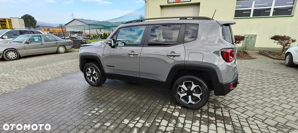 Jeep Renegade 1.3 T-GDI 4xe PLUG-IN Hybrid Automatik Trailhawk - 8