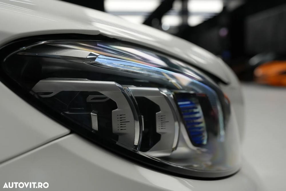 Mercedes-Benz C 400 4MATIC Coupe - 10