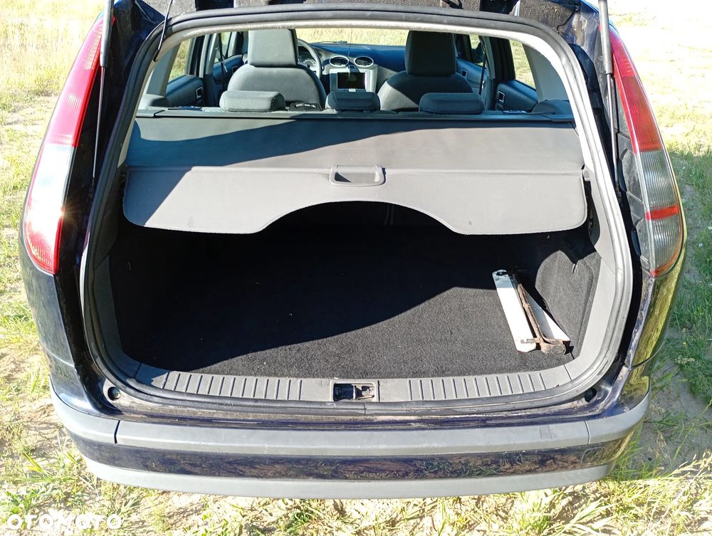 Ford Focus 1.6 Ambiente - 15