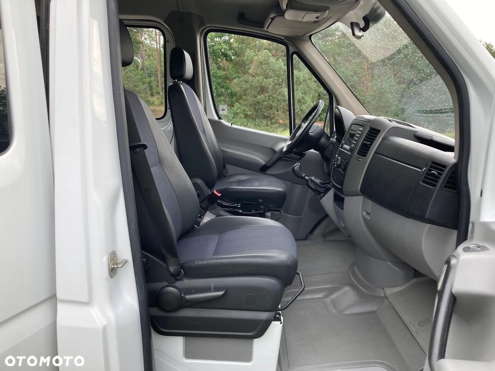 Mercedes-Benz SPRINTER - 8