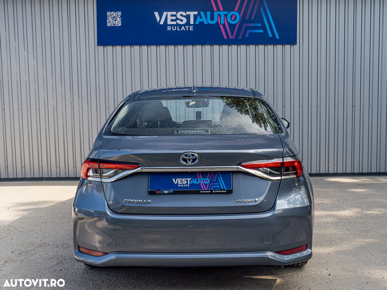Toyota Corolla Sedan 1.8 HEV Business - 24