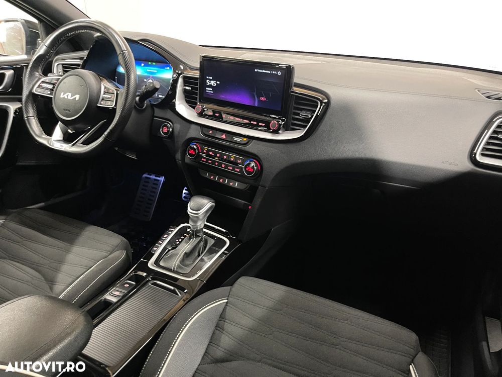 KIA Pro Ceed 2022 — imagine 8