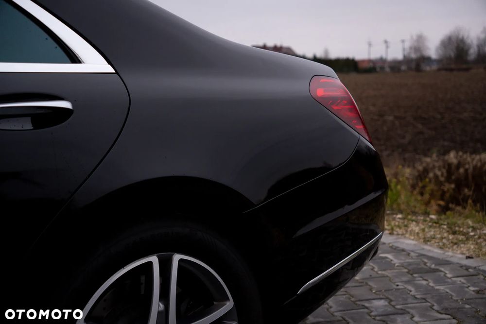 Mercedes-Benz Klasa S 560 4-Matic L 9G-TRONIC - 17